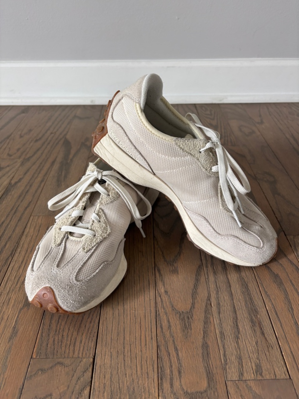 New Balance 327  Kids Sneakers Size 5.5
